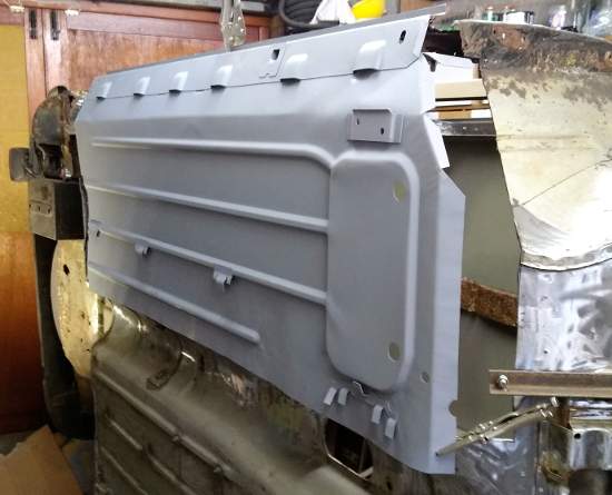 Austin Mini City - trial fitting the floor.