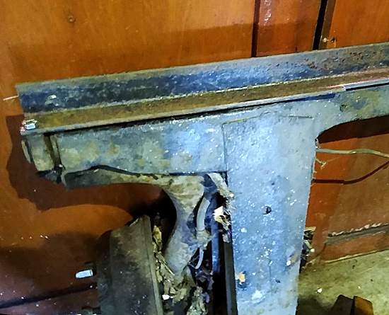 Austin Mini City - template for rear subframe mounting bolts.